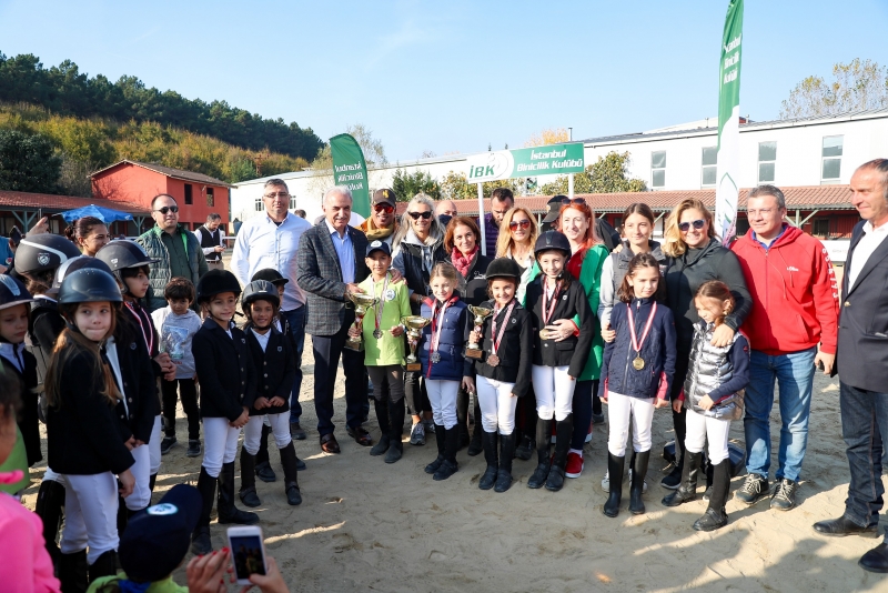 Binicilik Şampiyonası Ümraniye Belediyesi'nin Desteği ile Yapıldı