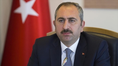 Adalet Bakanı Gül: Türkiye dışında ne bir dikili ağacım ne de param var