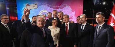 AK Parti İstanbul Büyükşehir Belediye Başkan Adayı Binali Yıldırım  İstanbul 1.bölge ittifak adaylarıyla buluştu
