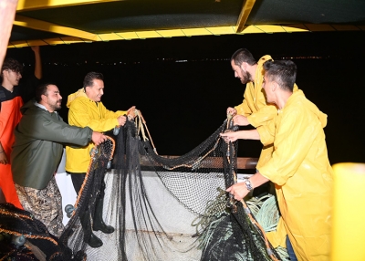 Balıkçılık Sezonu Açıldı, Tuzla’da İlk Ağı Başkan Yazıcı Attı