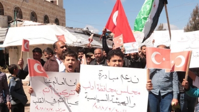 İdlibliler rejimin saldırılarına karşı Türkiye'den yardım istedi