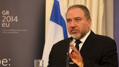 İsrail Savunma Bakanı Lieberman'dan İran'a tehdit: Vururuz 