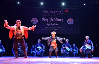 Tuzla’da Kültürlerin Dansı, Birlik ve Beraberliği Sahneye Taşıdı