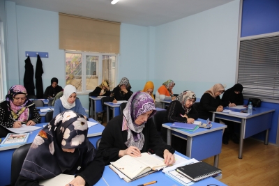 Ümraniye Belediyesi Dil Akademisi Eğitimlere Başladı